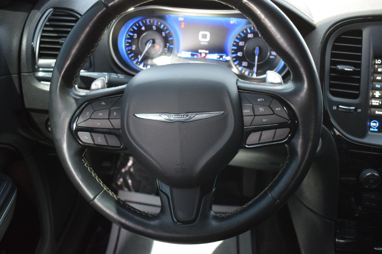 Chrysler 300 S V6 RWD 2021