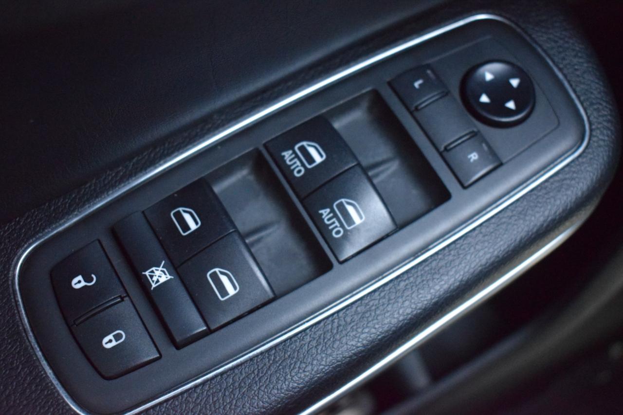 Chrysler 300 S V6 RWD 2021