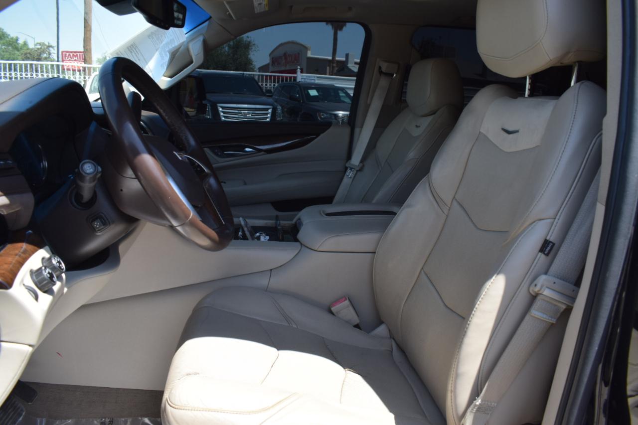 Cadillac Escalade ESV Premium 4WD 2016