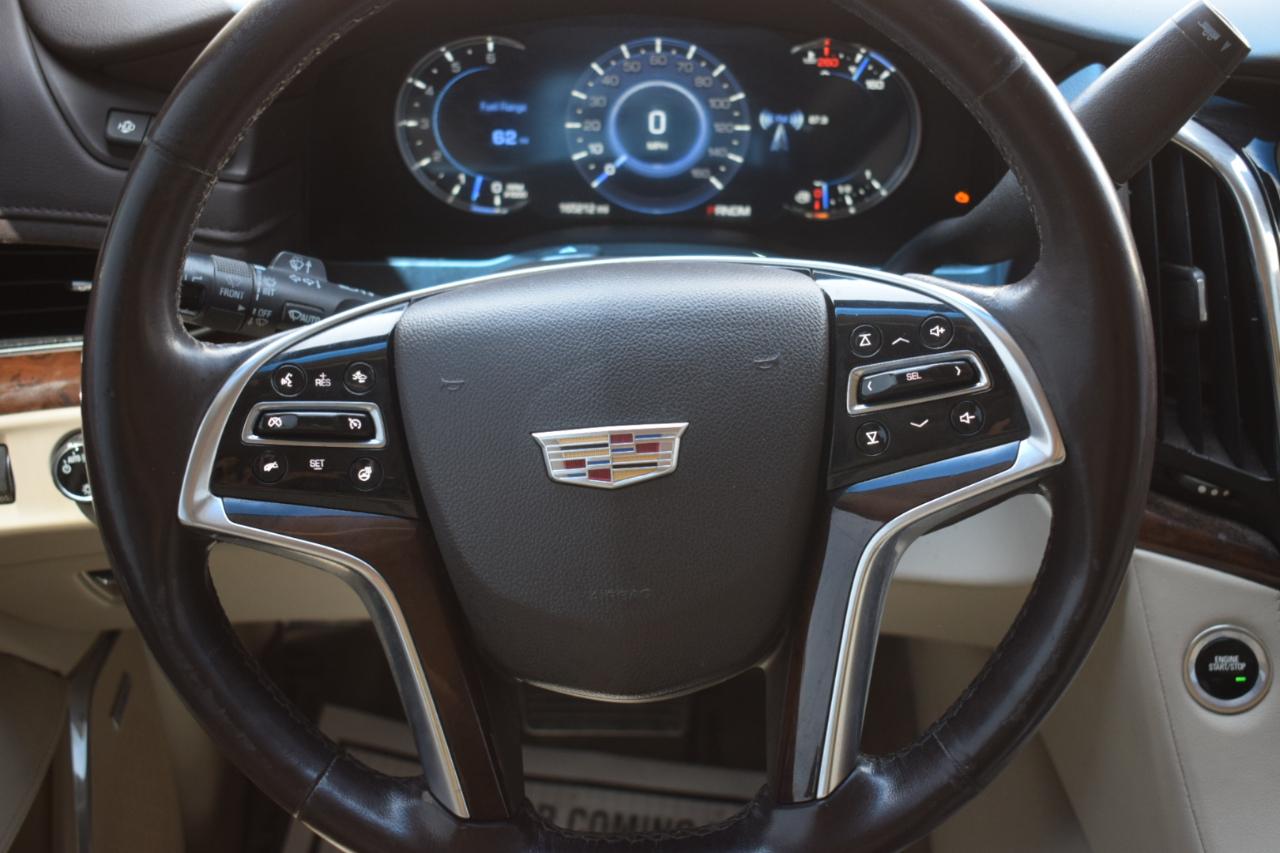 Cadillac Escalade ESV Premium 4WD 2016