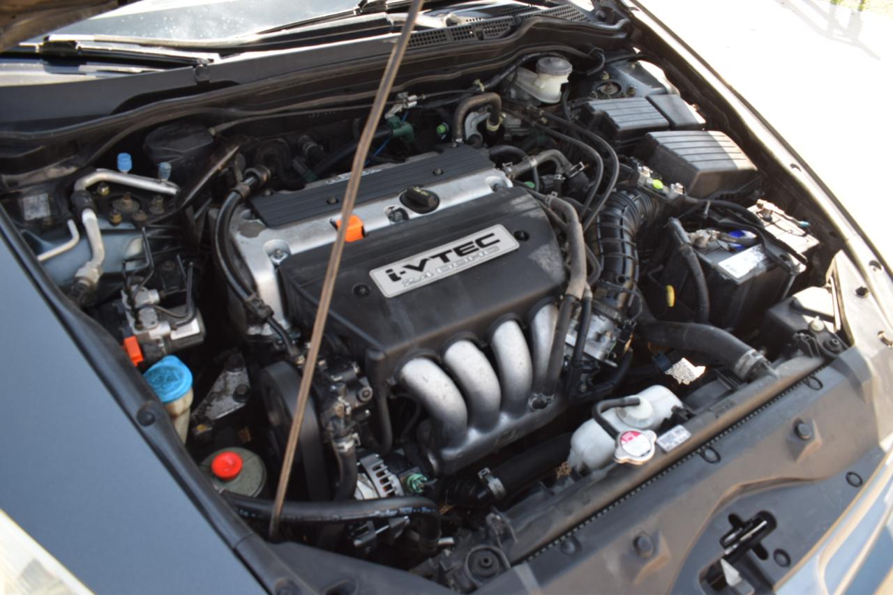 Honda Accord LX sedan AT 2004