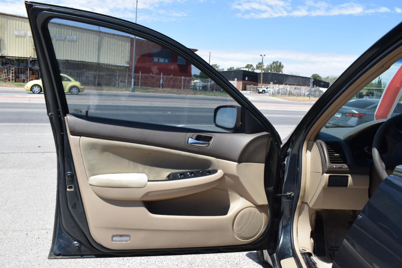 Honda Accord LX sedan AT 2004