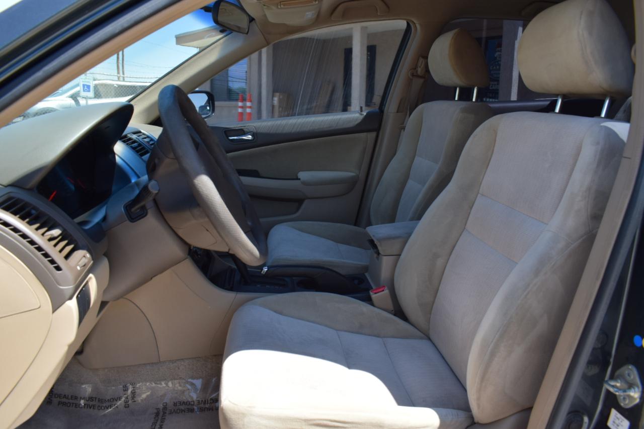 Honda Accord LX sedan AT 2004