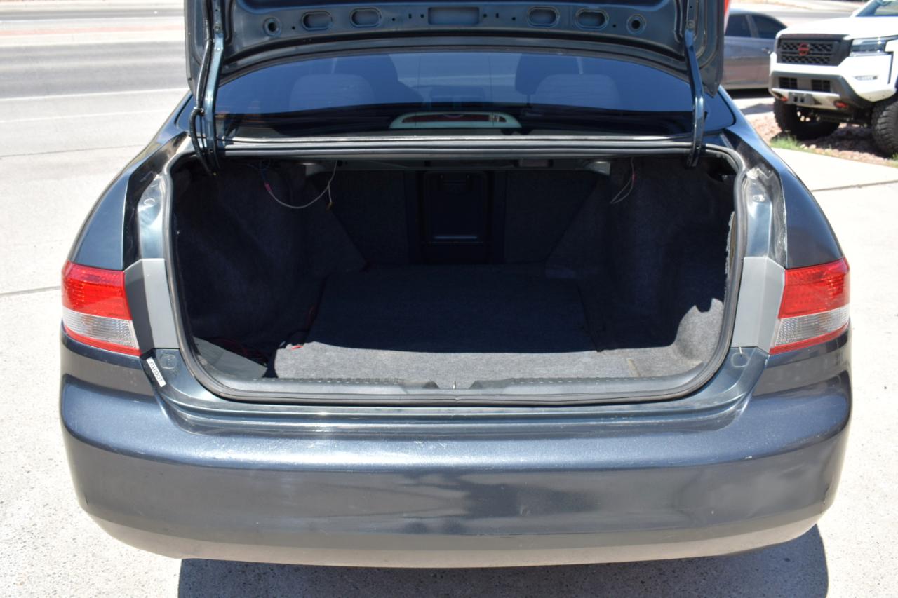 Honda Accord LX sedan AT 2004