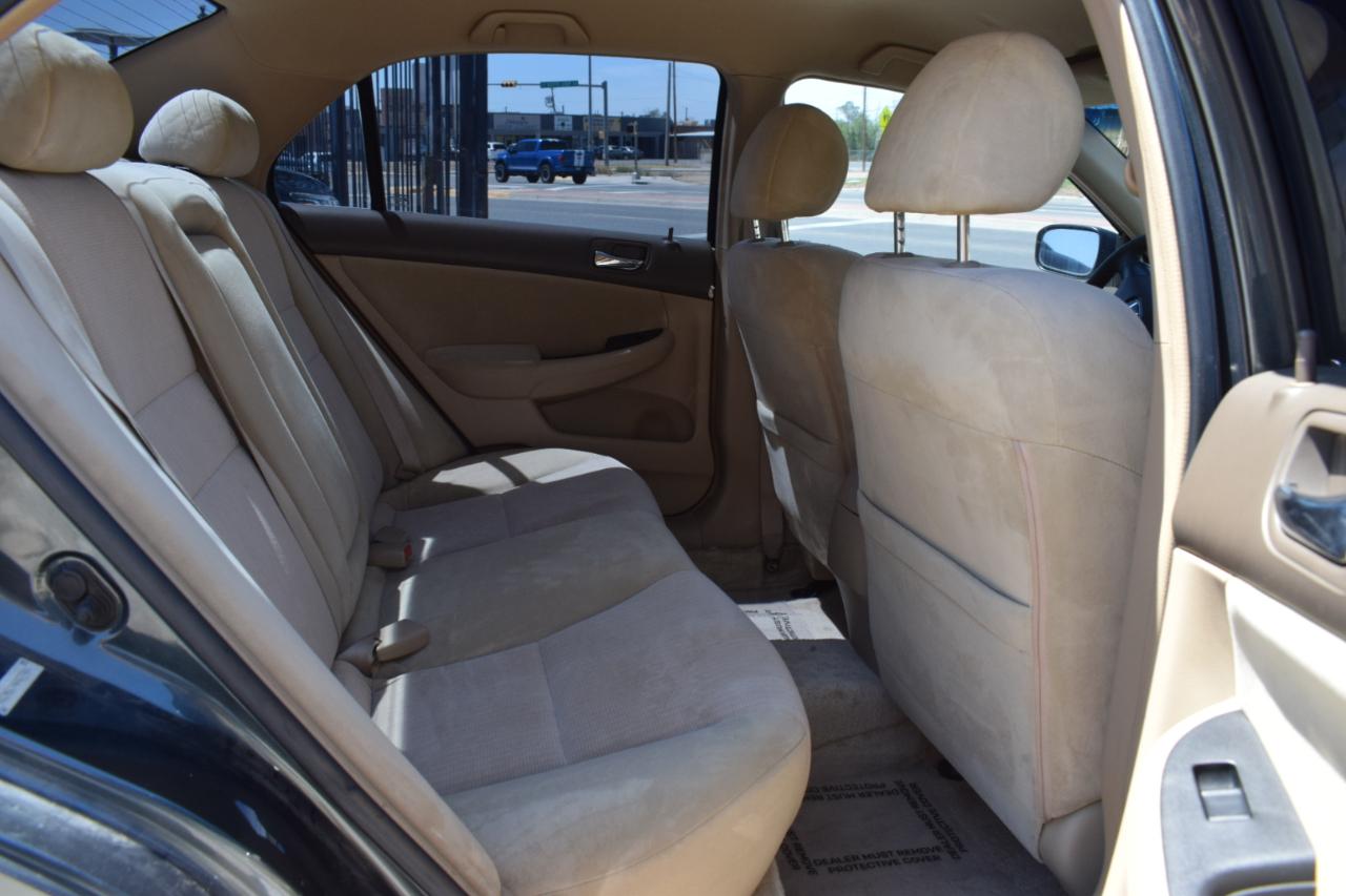 Honda Accord LX sedan AT 2004