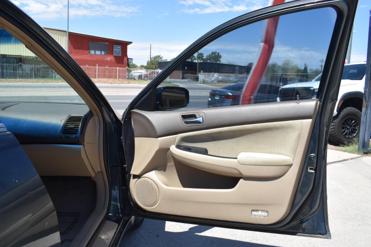 Honda Accord LX sedan AT 2004
