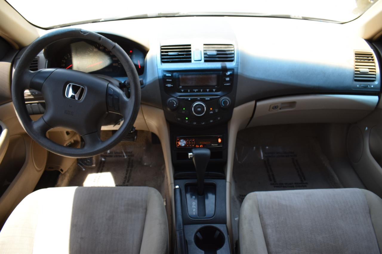 Honda Accord LX sedan AT 2004