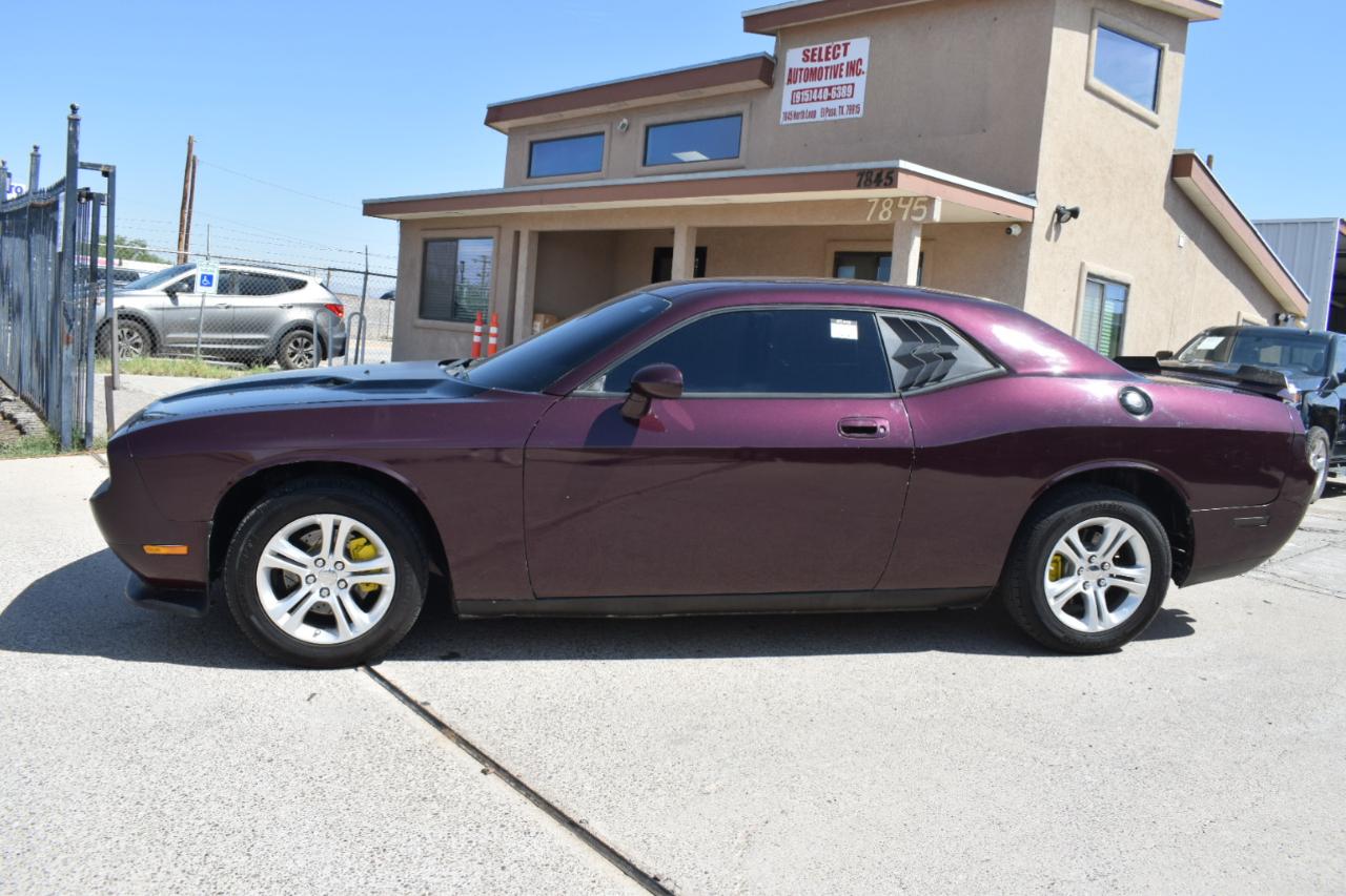 Dodge Challenger SE 2010