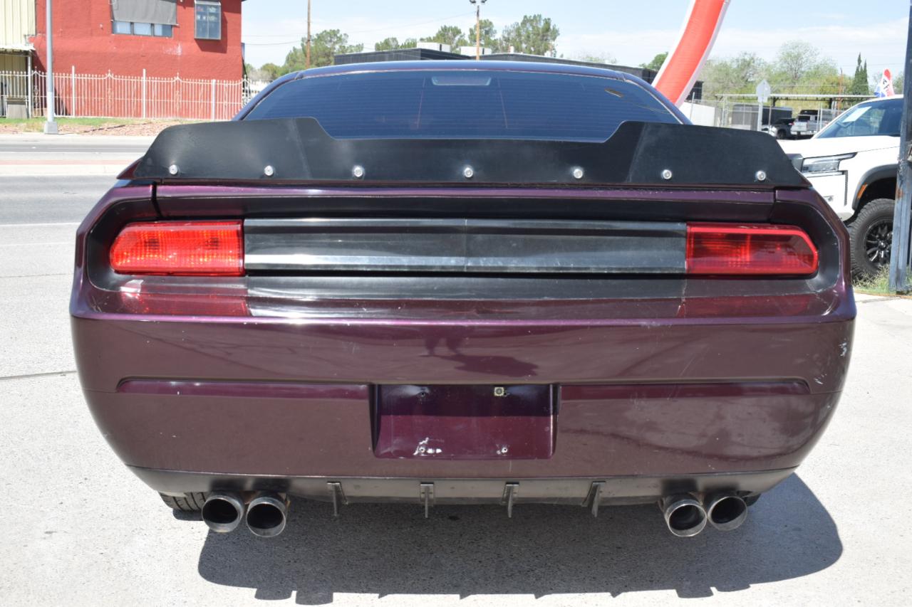 Dodge Challenger SE 2010