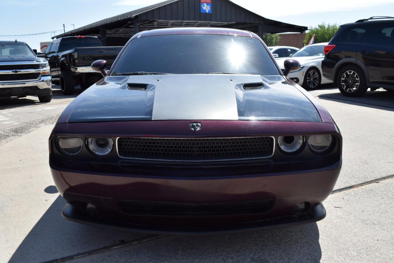 Dodge Challenger SE 2010