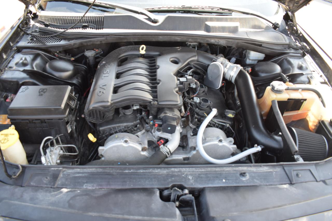 Dodge Challenger SE 2010
