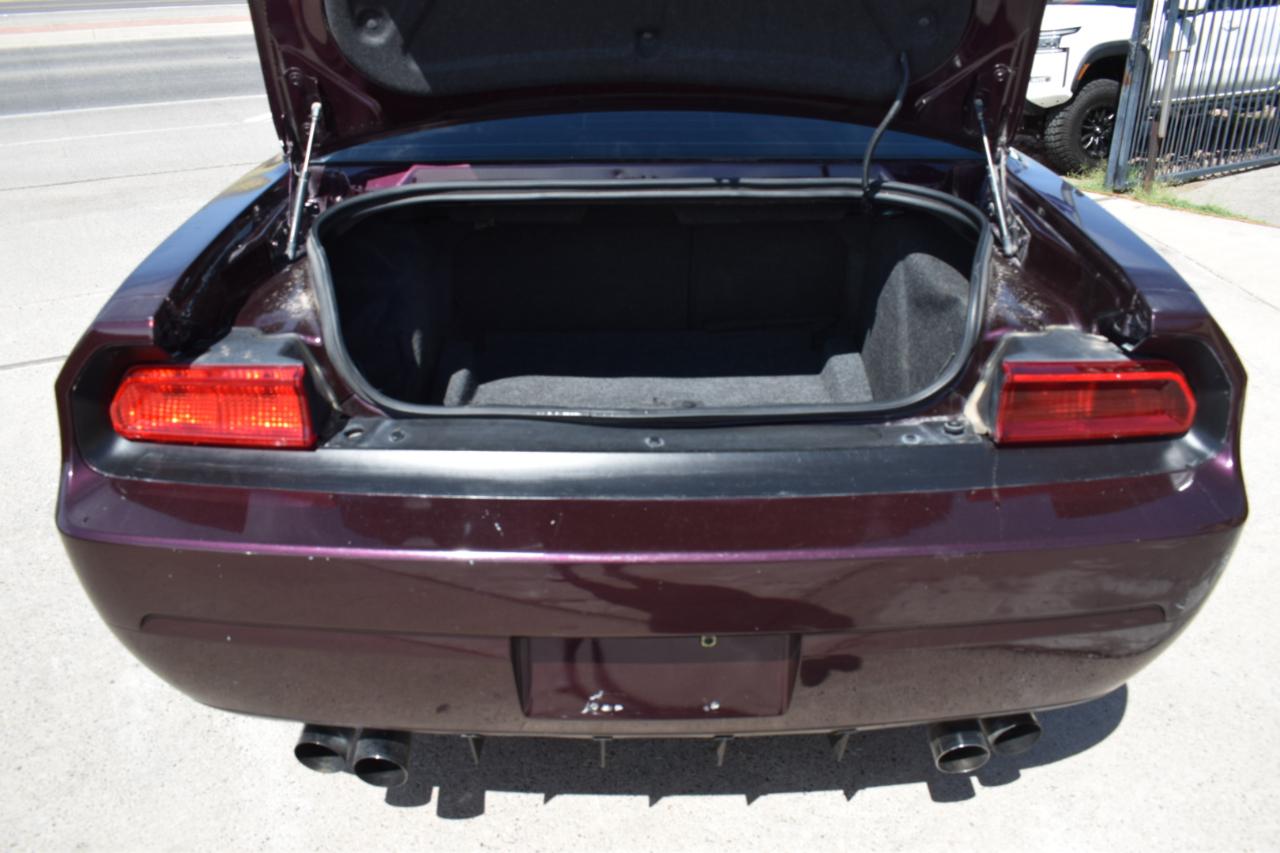Dodge Challenger SE 2010