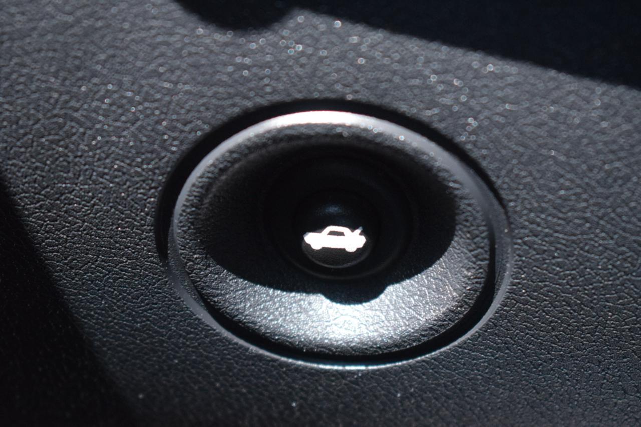 Dodge Challenger SE 2010