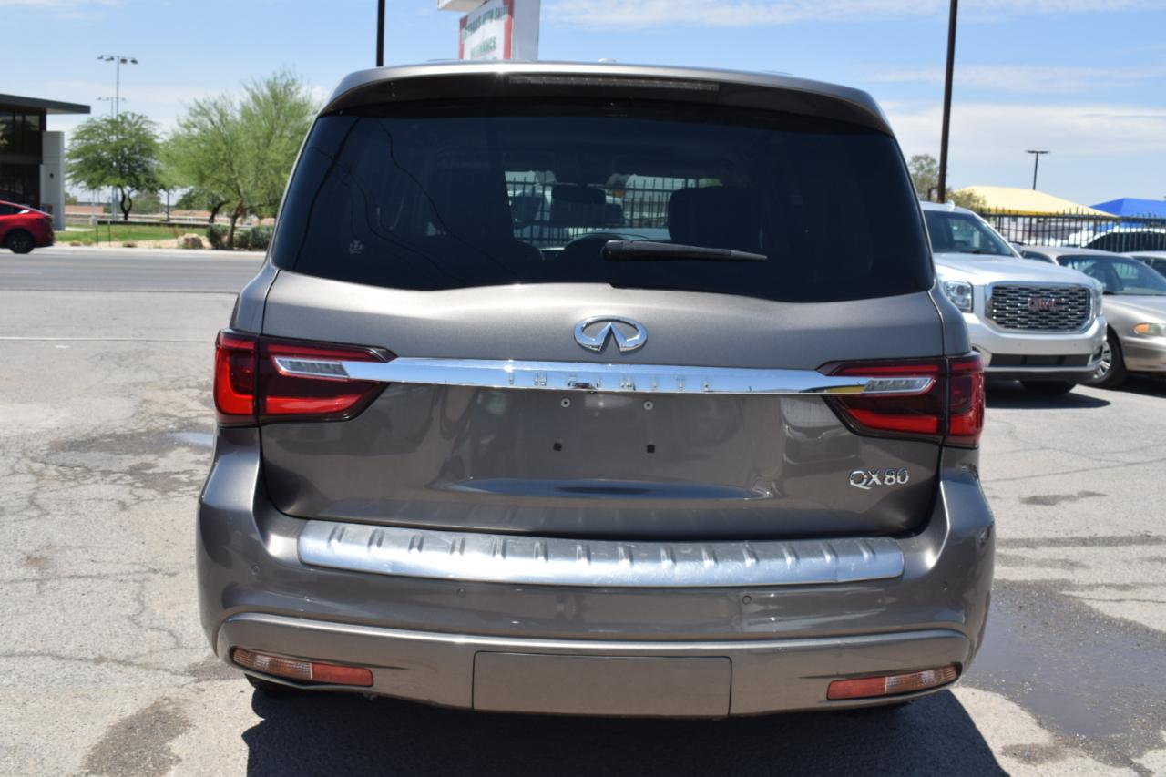 Infiniti QX80 LUXE 2019