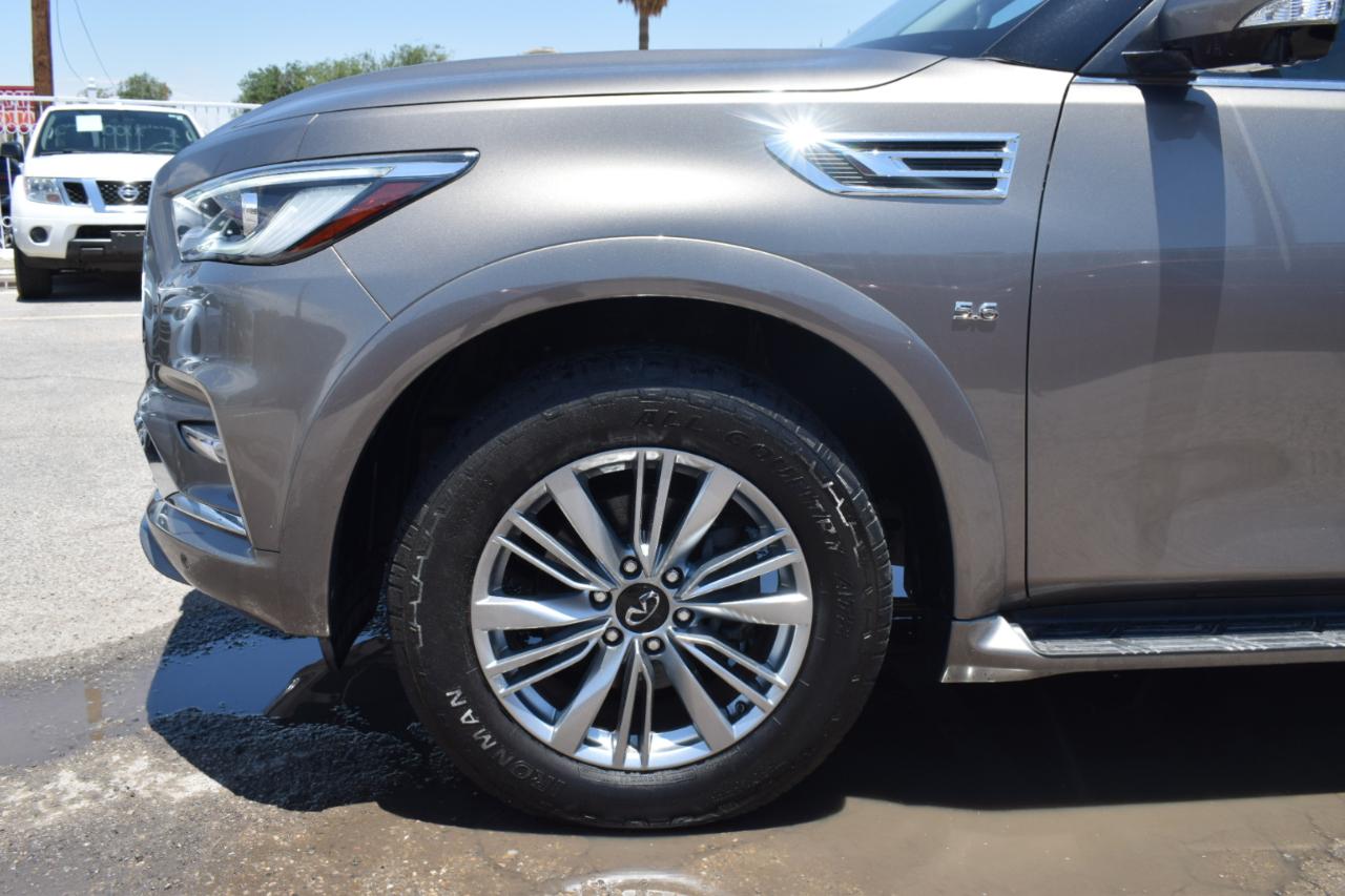 Infiniti QX80 LUXE 2019