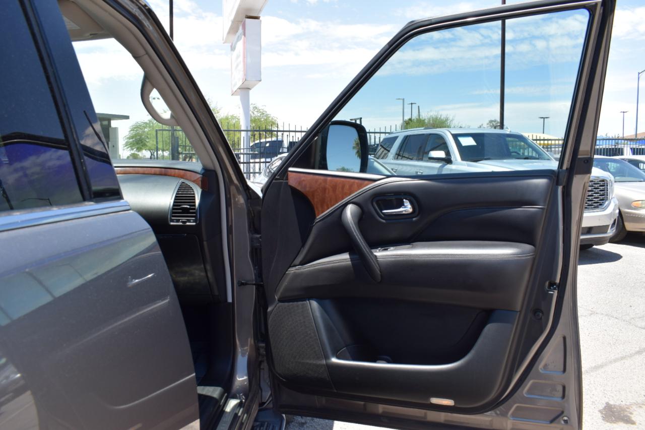 Infiniti QX80 LUXE 2019