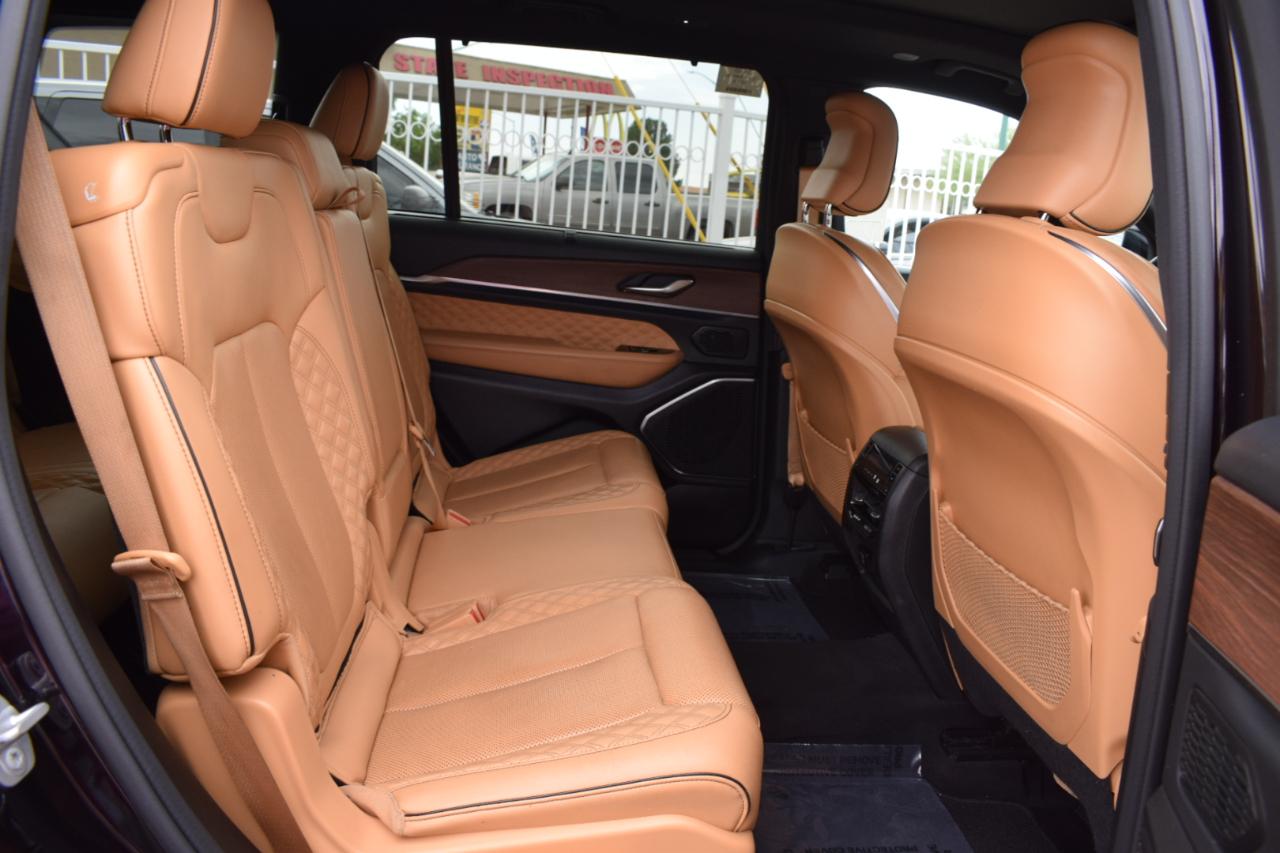 Jeep Grand Cherokee L Summit 4WD 2022