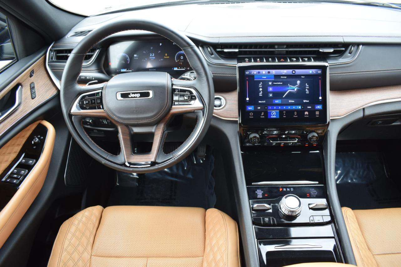 Jeep Grand Cherokee L Summit 4WD 2022