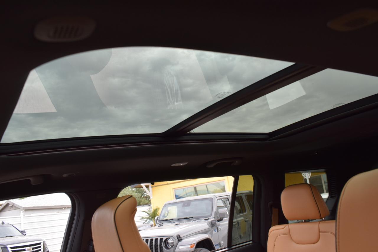 Jeep Grand Cherokee L Summit 4WD 2022