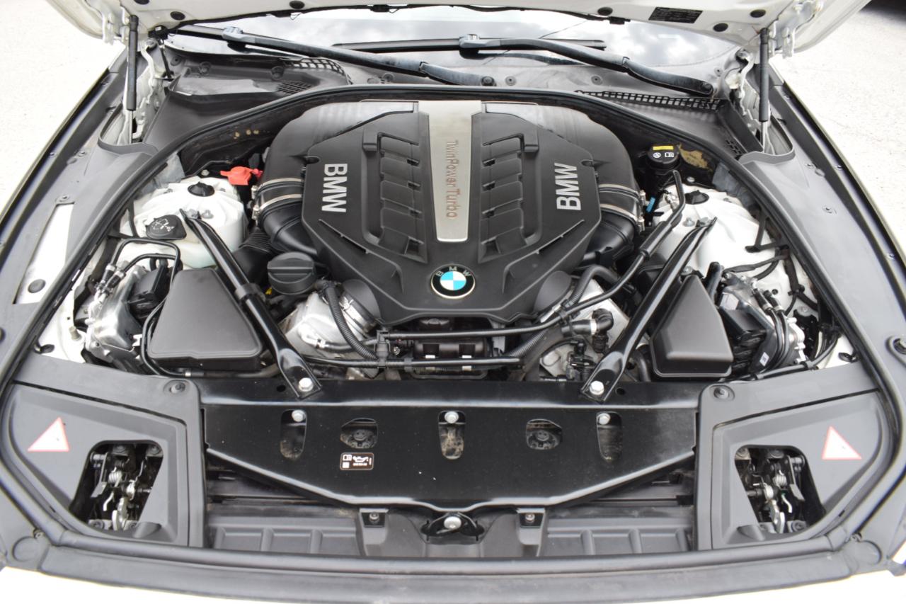 BMW 5-Series 550i 2016