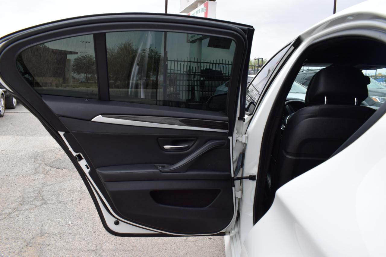 BMW 5-Series 550i 2016
