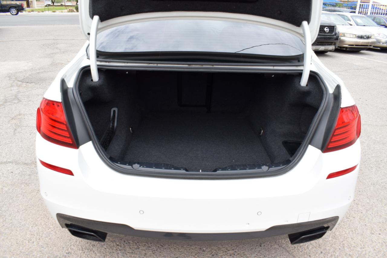 BMW 5-Series 550i 2016