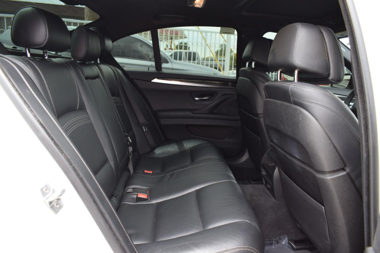 BMW 5-Series 550i 2016
