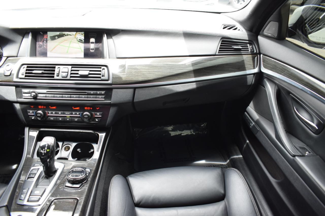 BMW 5-Series 550i 2016