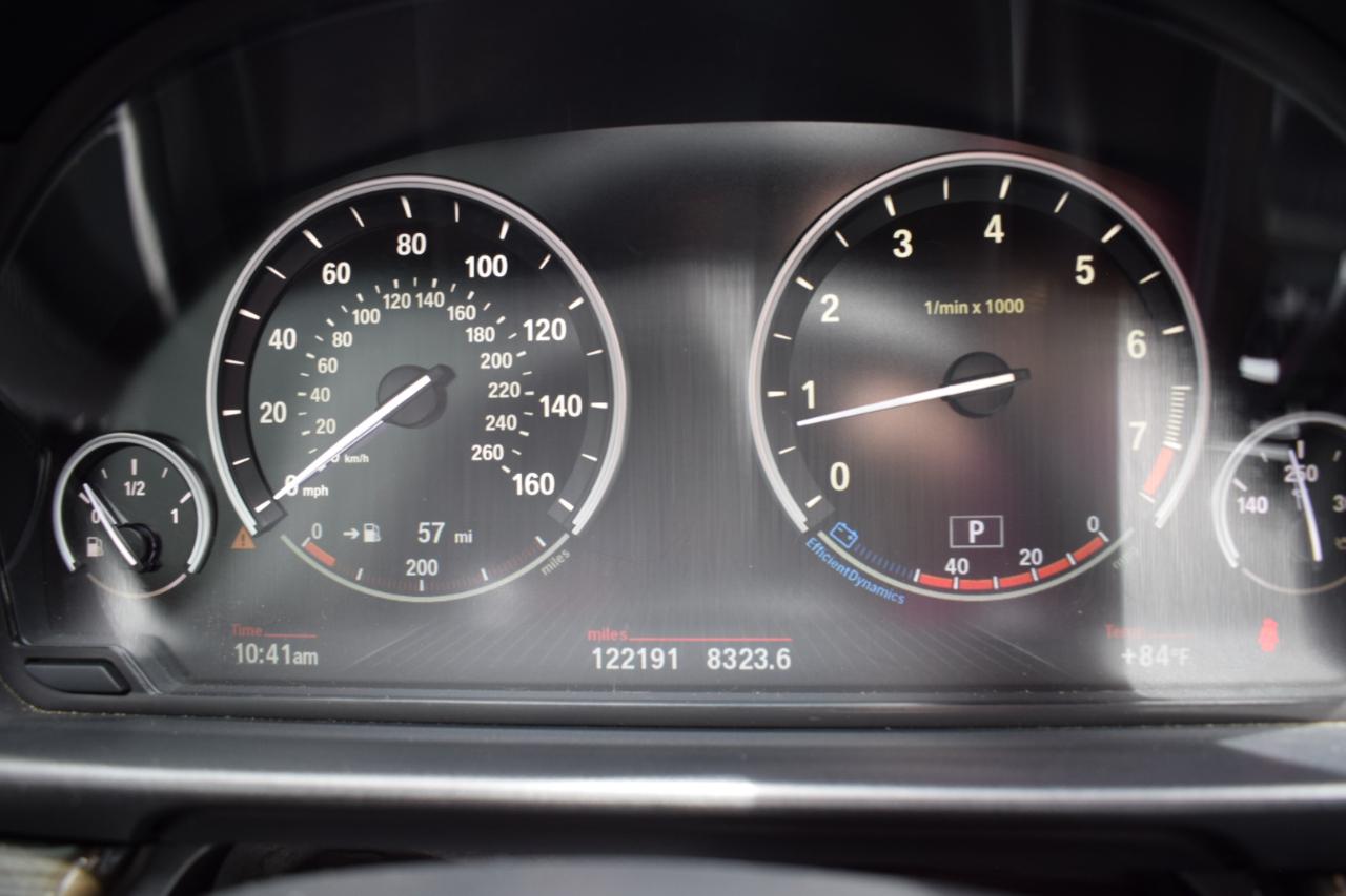 BMW 5-Series 550i 2016