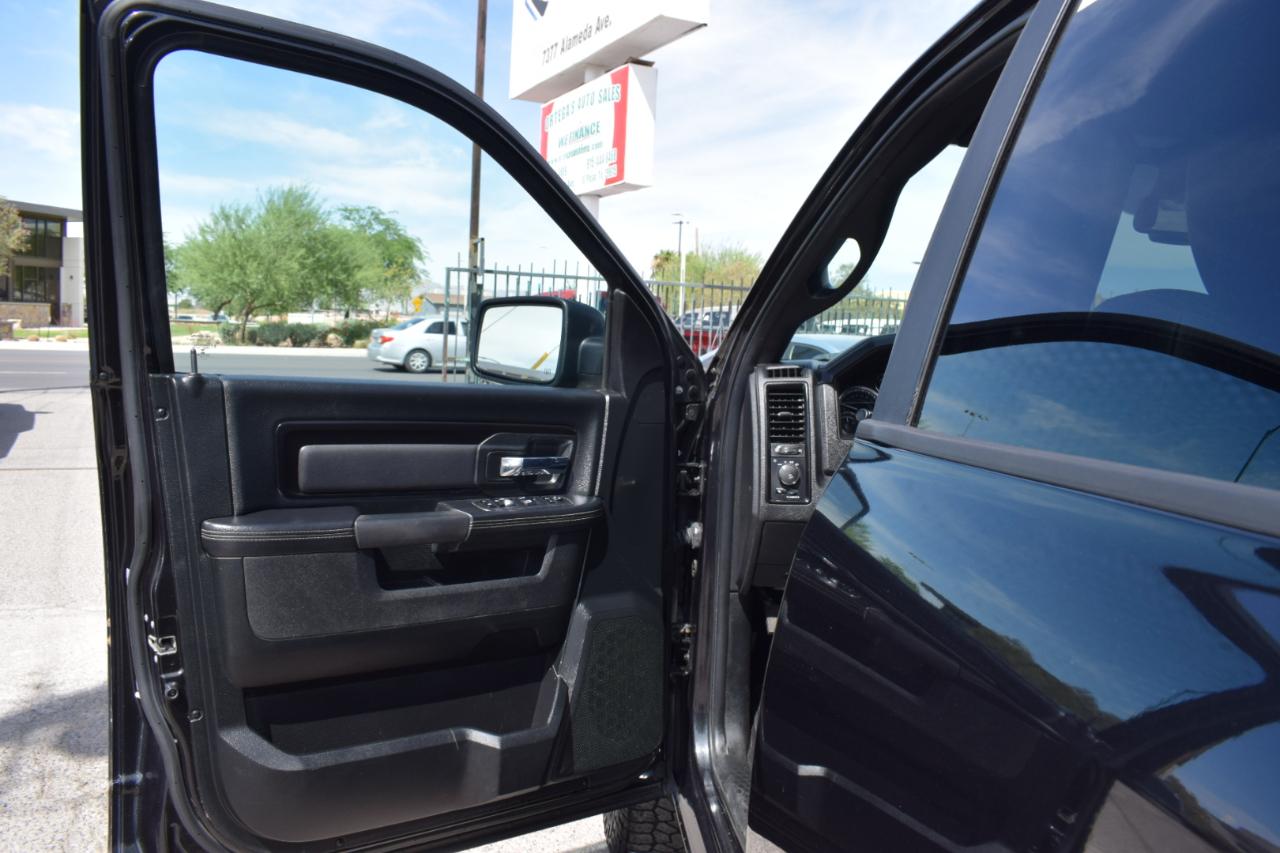 RAM 1500 Rebel Crew Cab SWB 4WD 2018