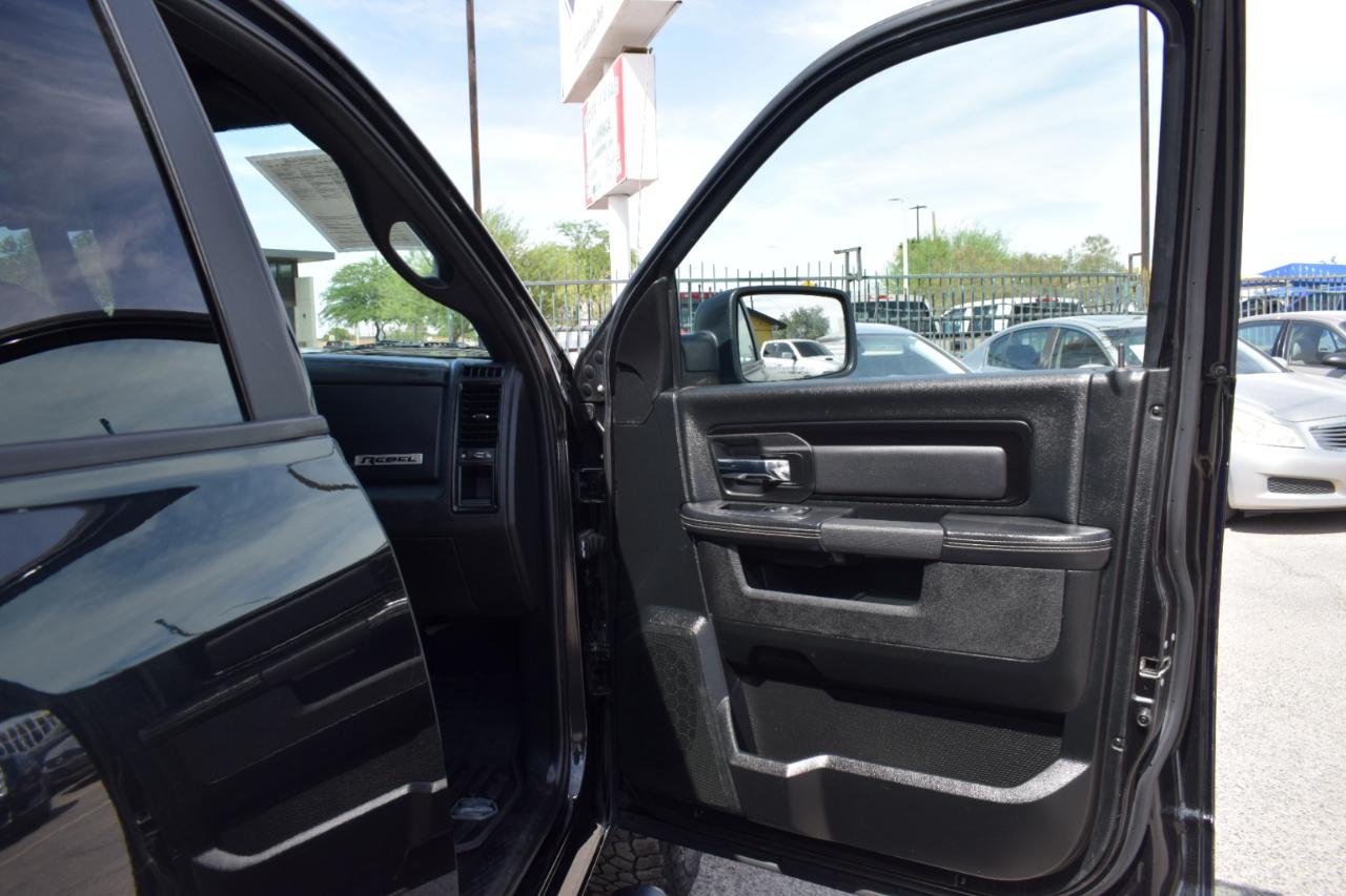 RAM 1500 Rebel Crew Cab SWB 4WD 2018