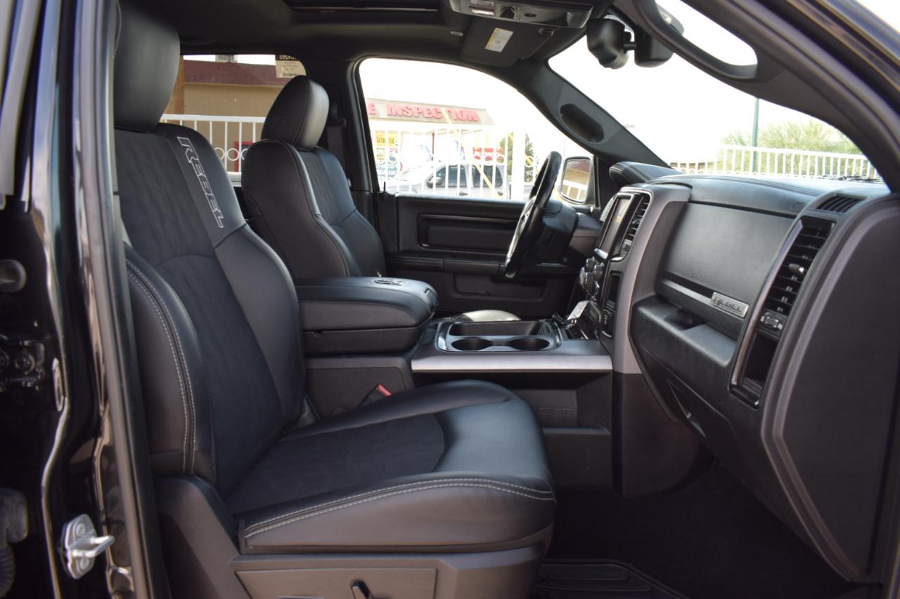 RAM 1500 Rebel Crew Cab SWB 4WD 2018