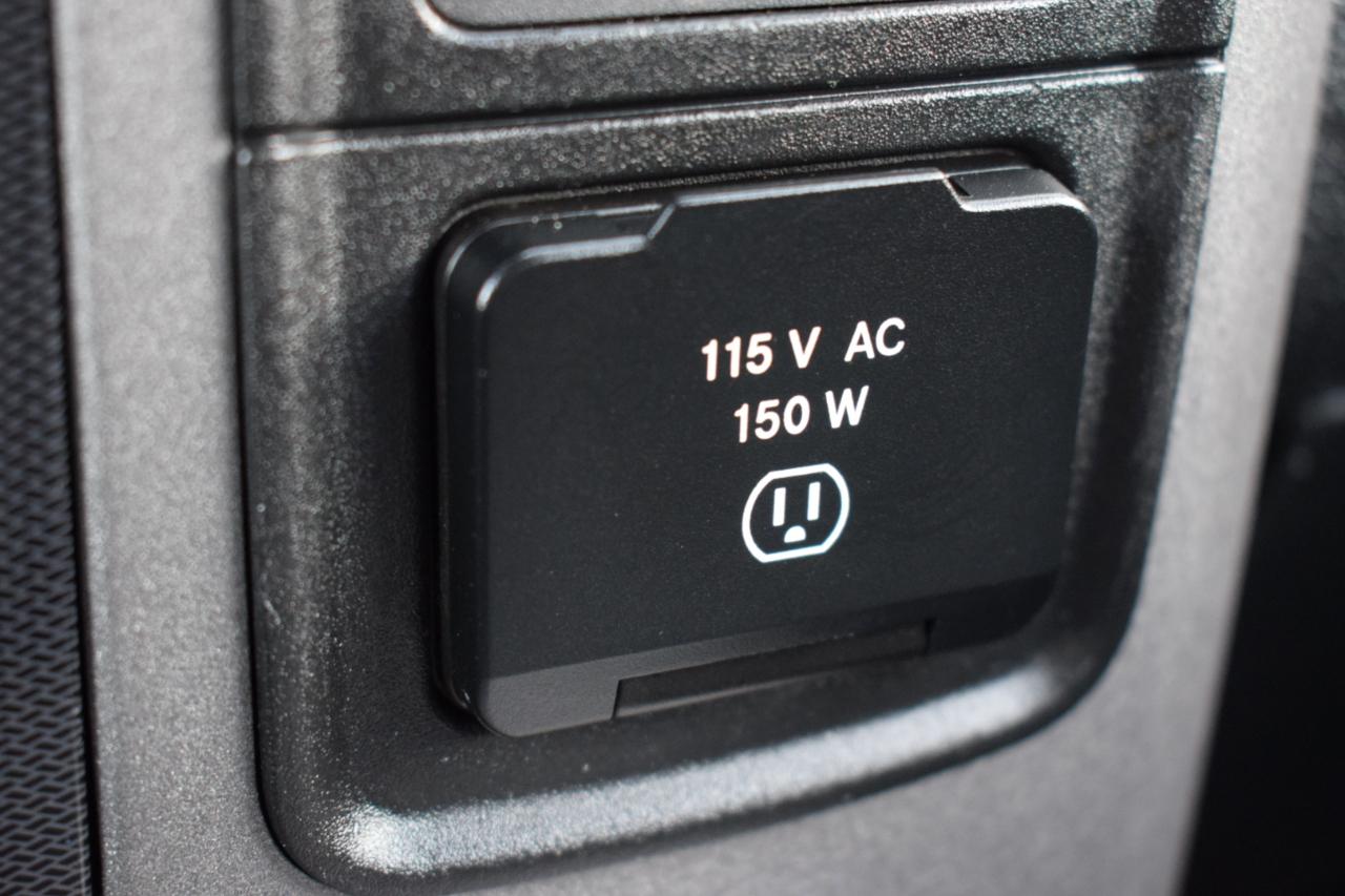 RAM 1500 Rebel Crew Cab SWB 4WD 2018