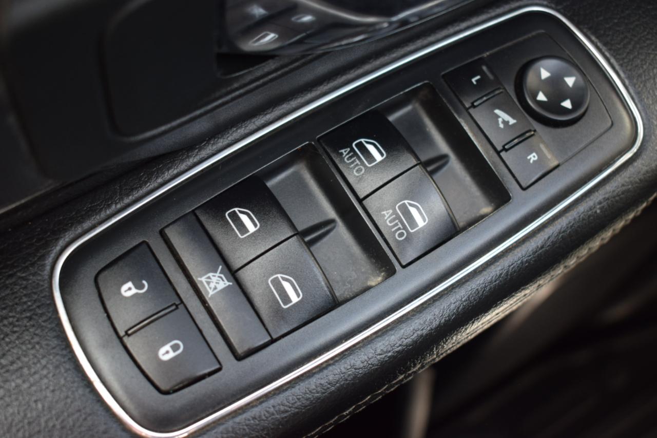 RAM 1500 Rebel Crew Cab SWB 4WD 2018