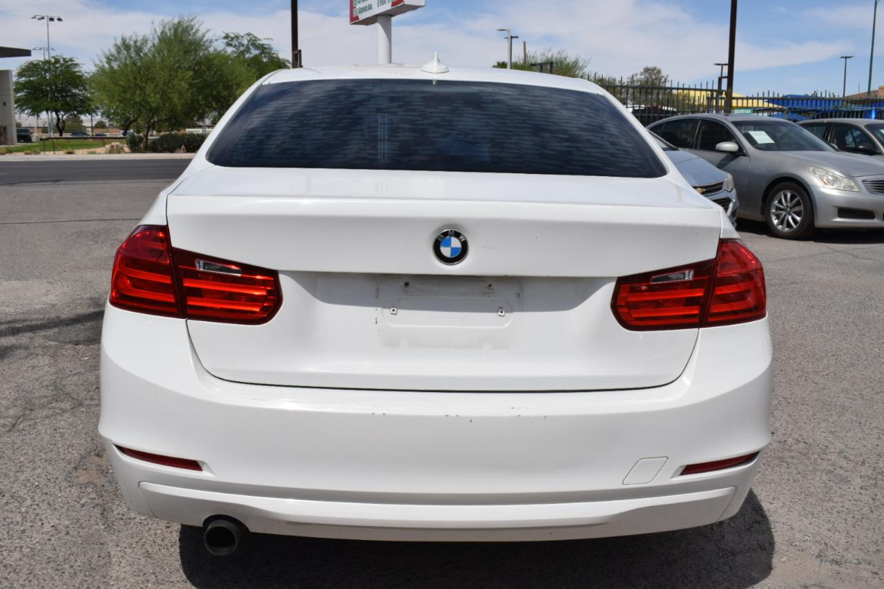 BMW 3-Series 320i Sedan 2015