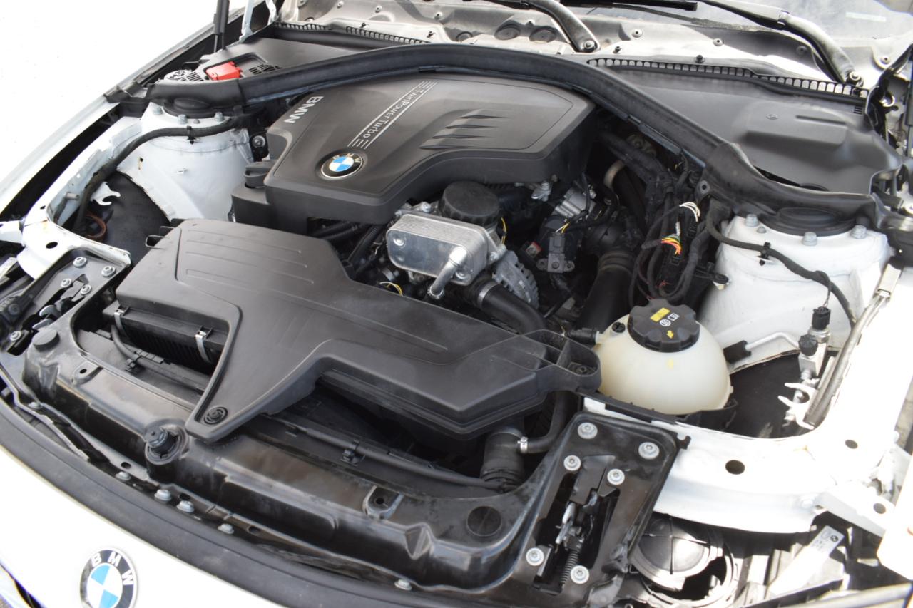 BMW 3-Series 320i Sedan 2015