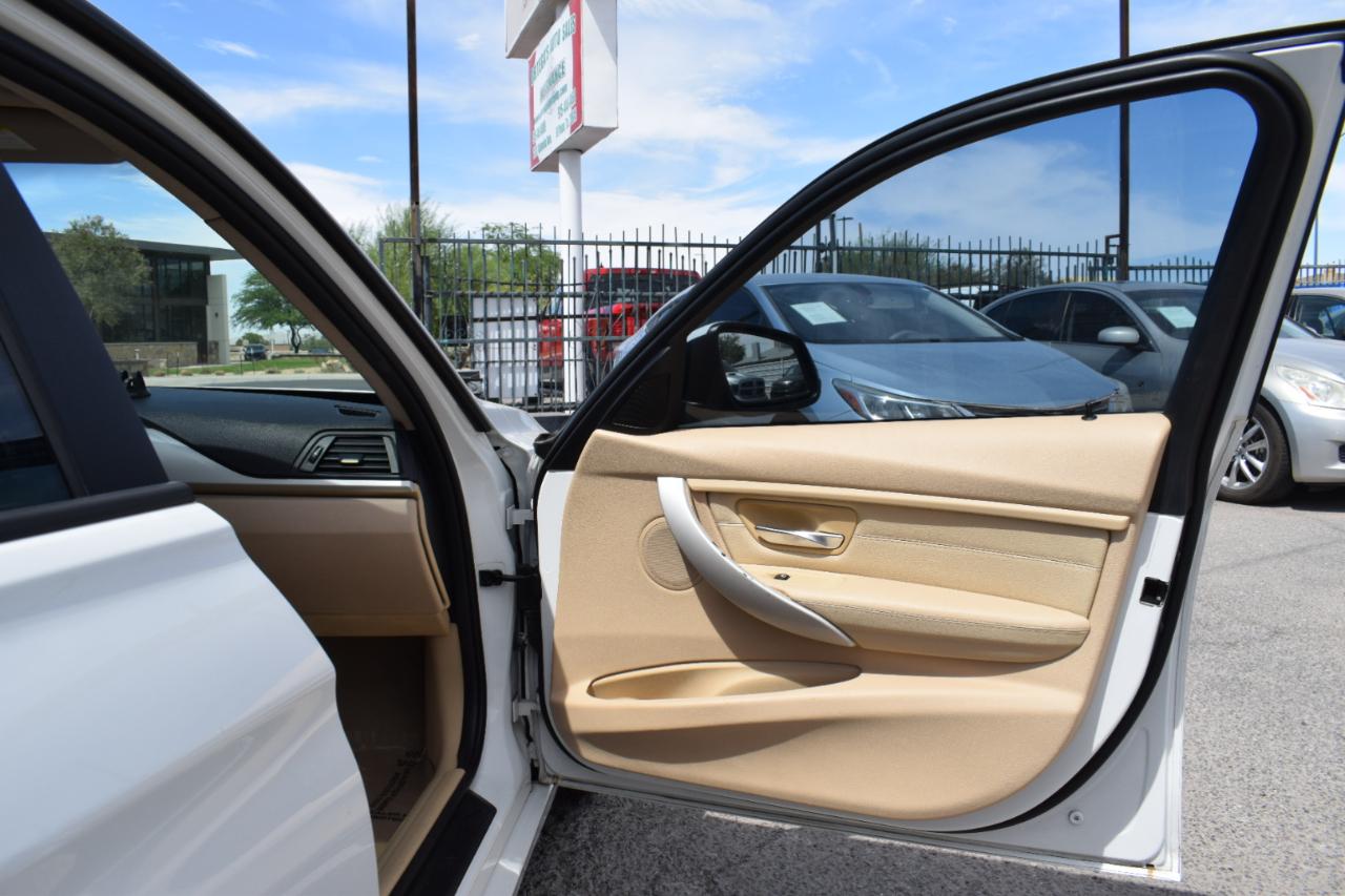 BMW 3-Series 320i Sedan 2015