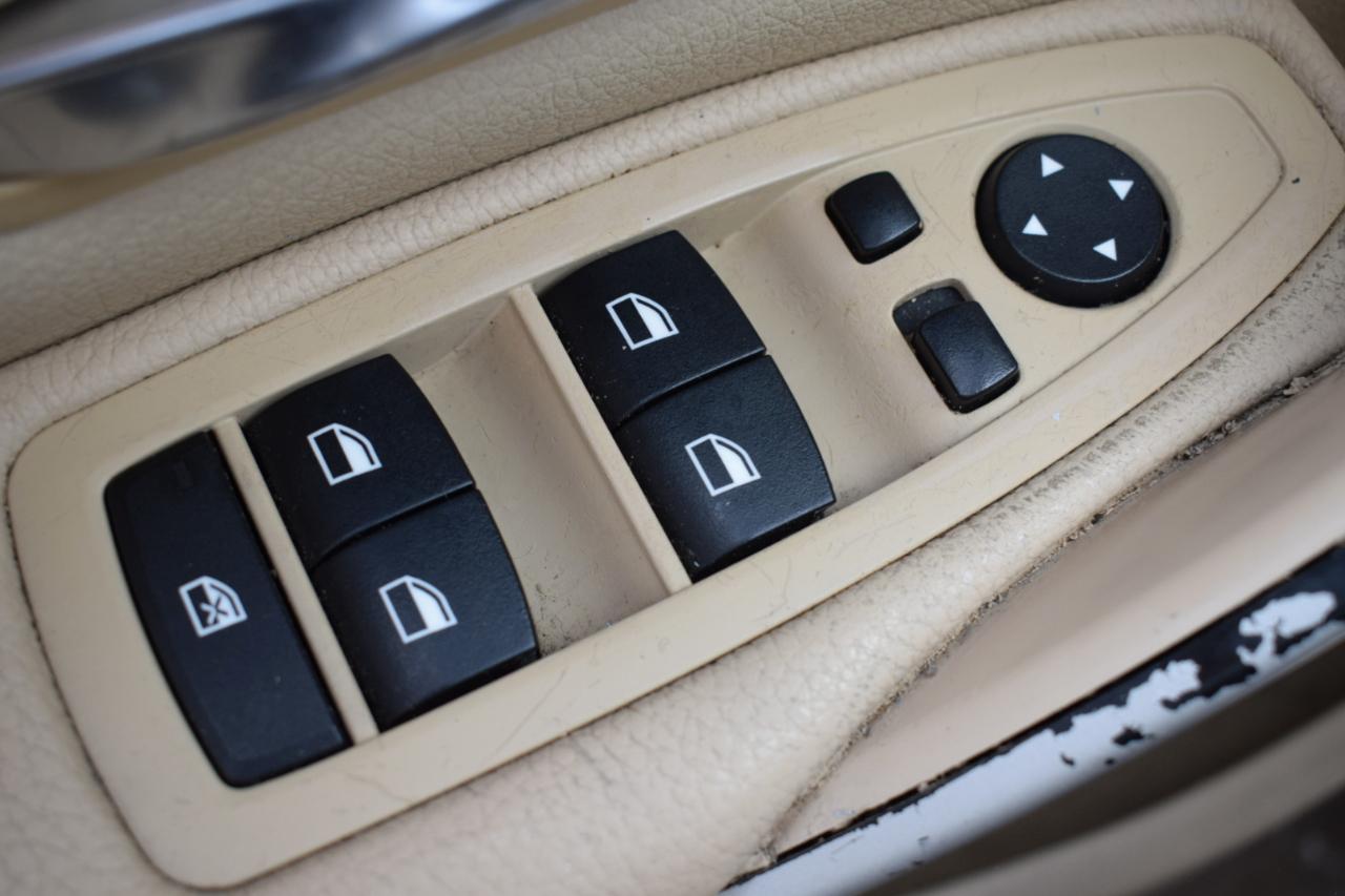 BMW 3-Series 320i Sedan 2015