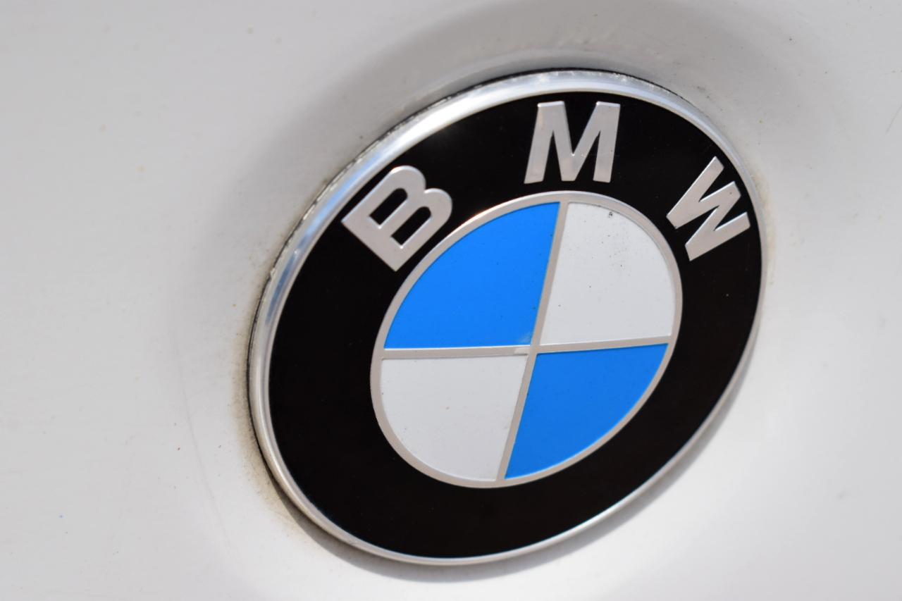 BMW 3-Series 320i Sedan 2015