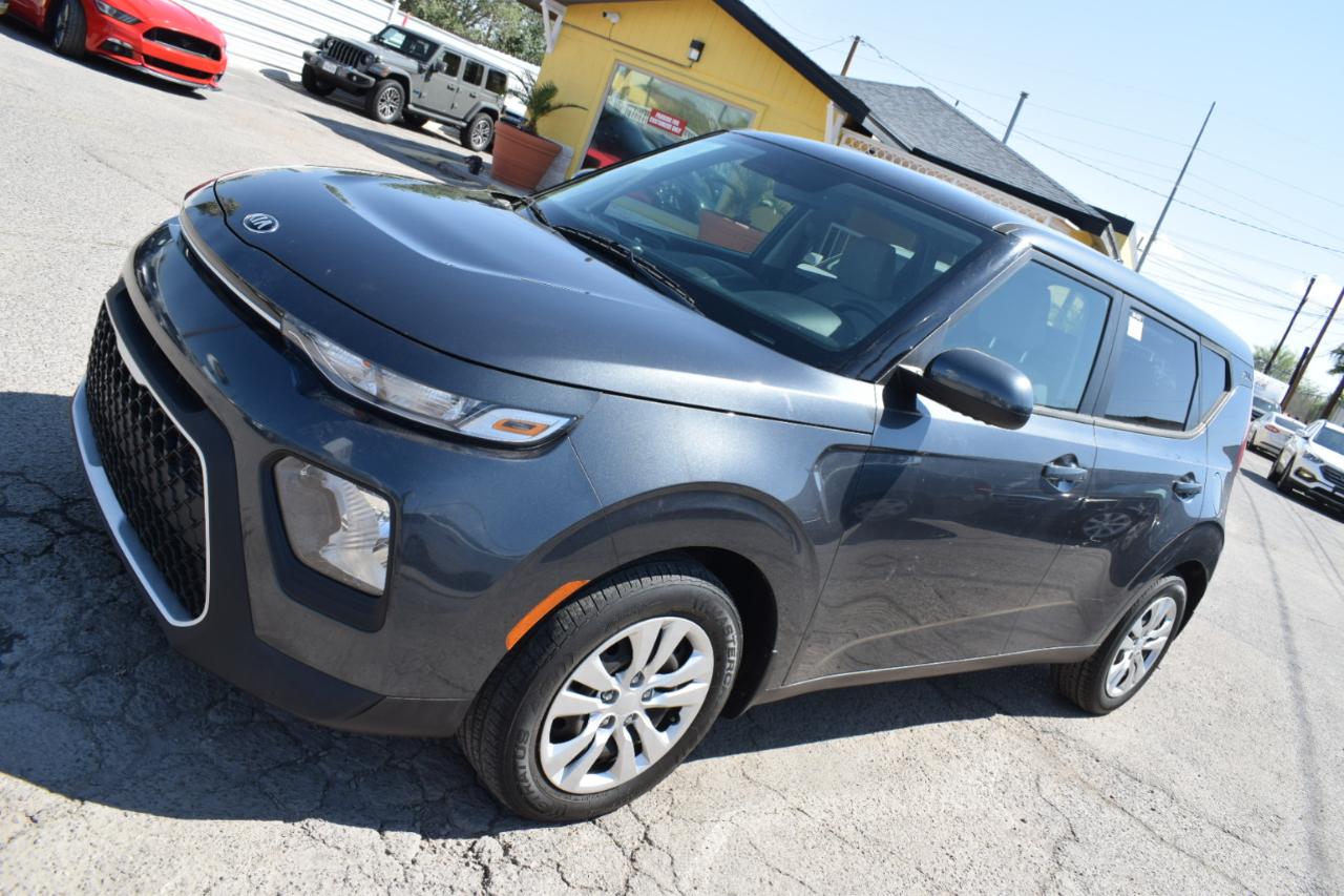 Kia Soul LX CVT 2021