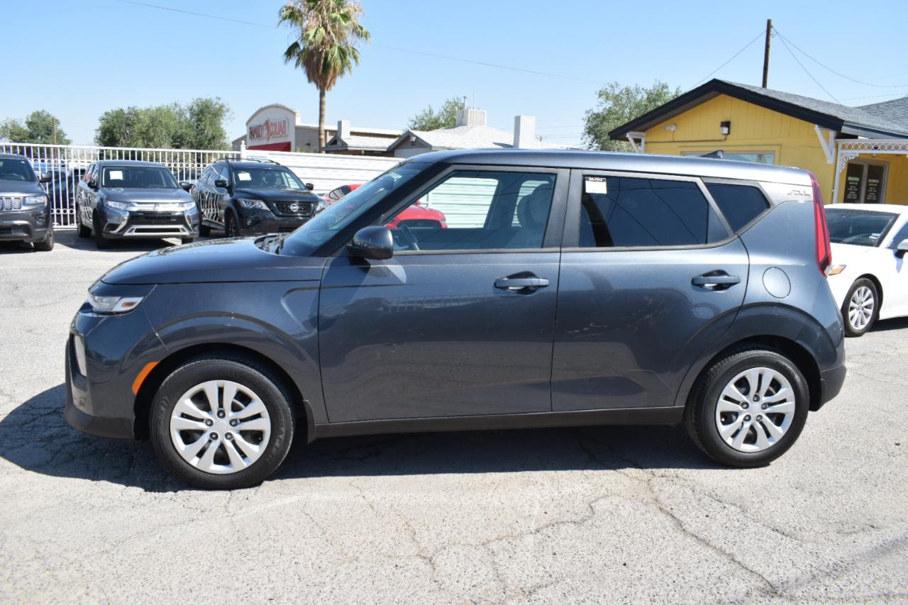 Kia Soul LX CVT 2021