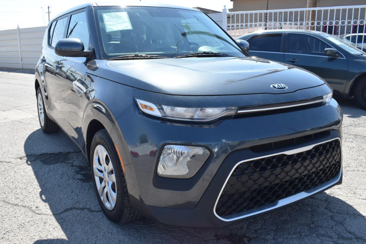 Kia Soul LX CVT 2021