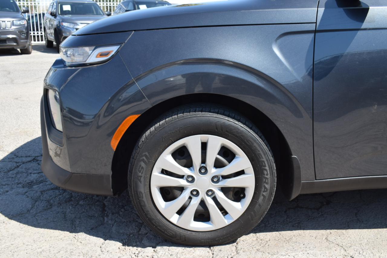 Kia Soul LX CVT 2021