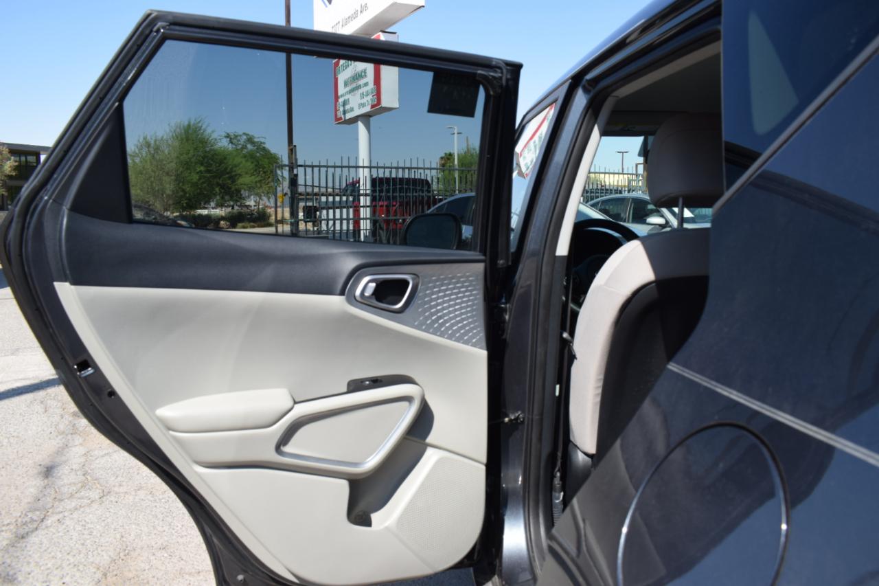 Kia Soul LX CVT 2021