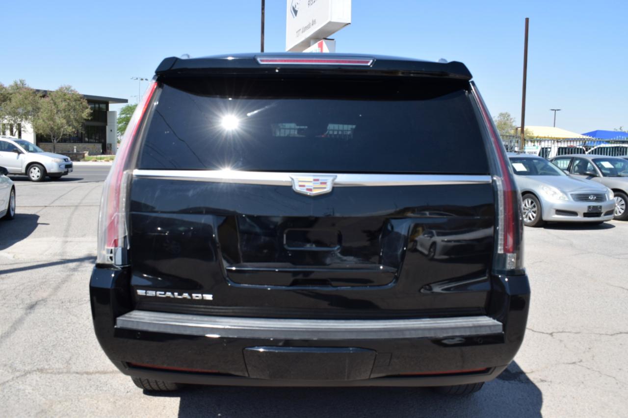 Cadillac Escalade Luxury 2WD 2015