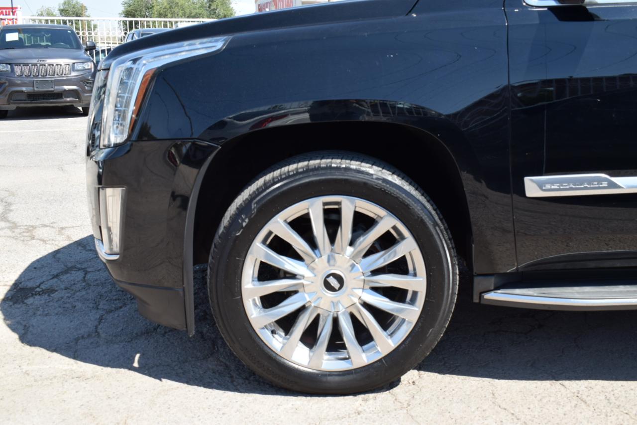 Cadillac Escalade Luxury 2WD 2015