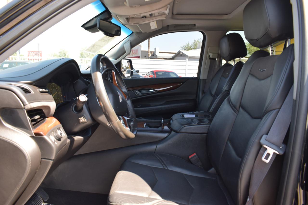 Cadillac Escalade Luxury 2WD 2015
