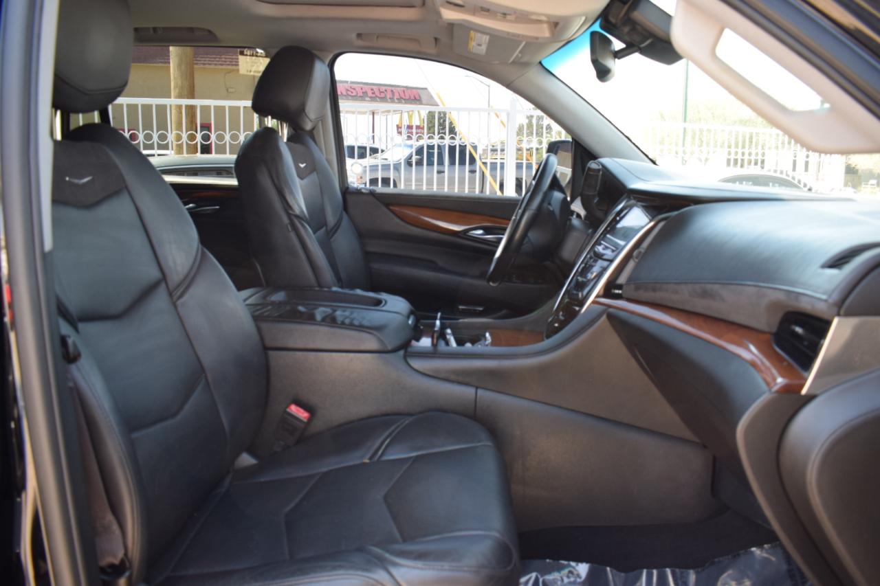 Cadillac Escalade Luxury 2WD 2015