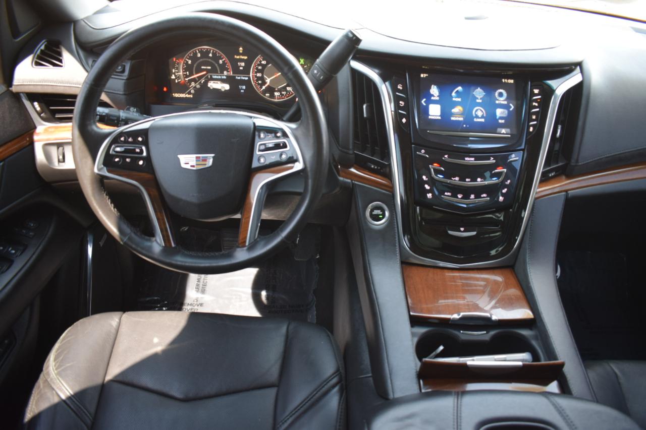 Cadillac Escalade Luxury 2WD 2015