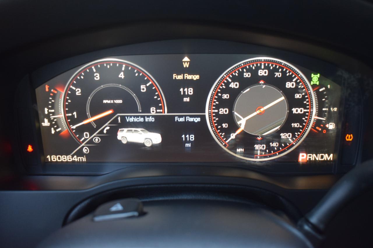 Cadillac Escalade Luxury 2WD 2015